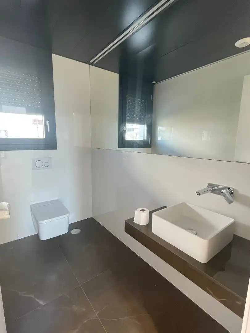 Baño de Casa o chalet de alquiler en Majadahonda con Aire acondicionado, Calefacción y Jardín privado