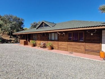 Landhaus mit Pool zum Verkauf in Coín