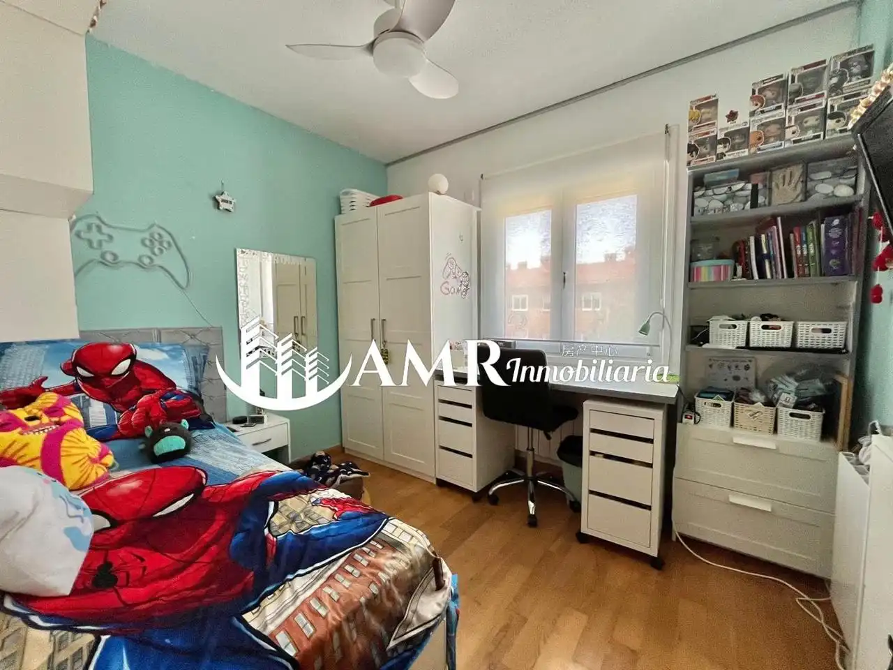 Habitación de Casa adosada en venta en Seseña con Aire acondicionado, Calefacción y Jardín privado
