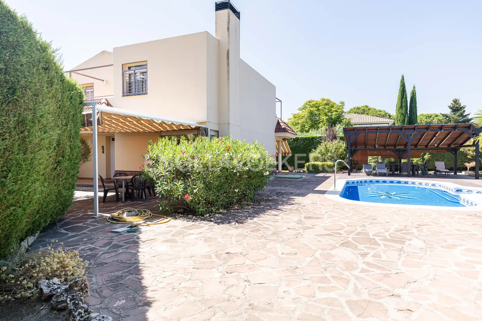 Vista exterior de Casa o xalet en venda en Galapagar amb Calefacció, Jardí privat i Terrassa