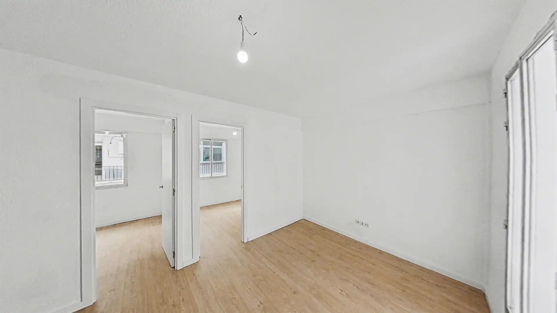 Bedroom of Flat for rent in Madrid  with Oven and Pets allowed