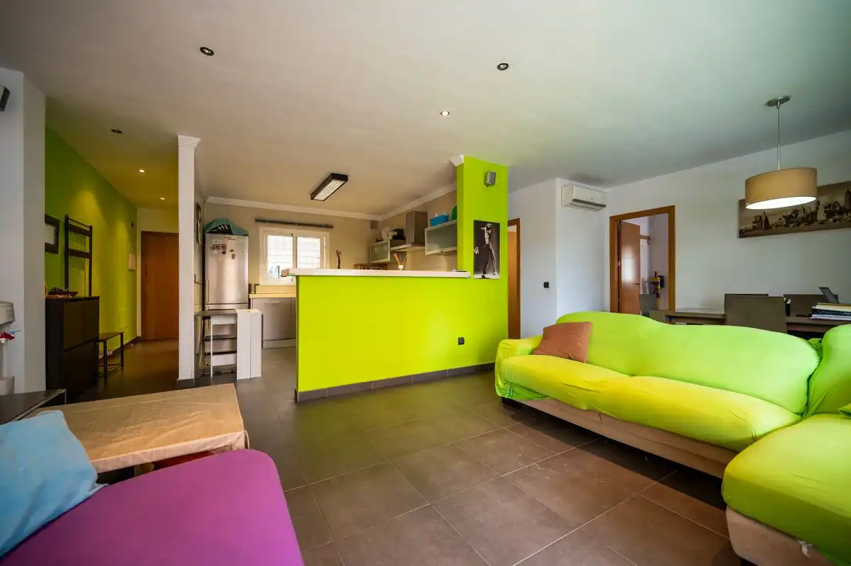 Sala d'estar de Pis en venda en Santa Eulària des Riu amb Aire condicionat, Calefacció i Terrassa