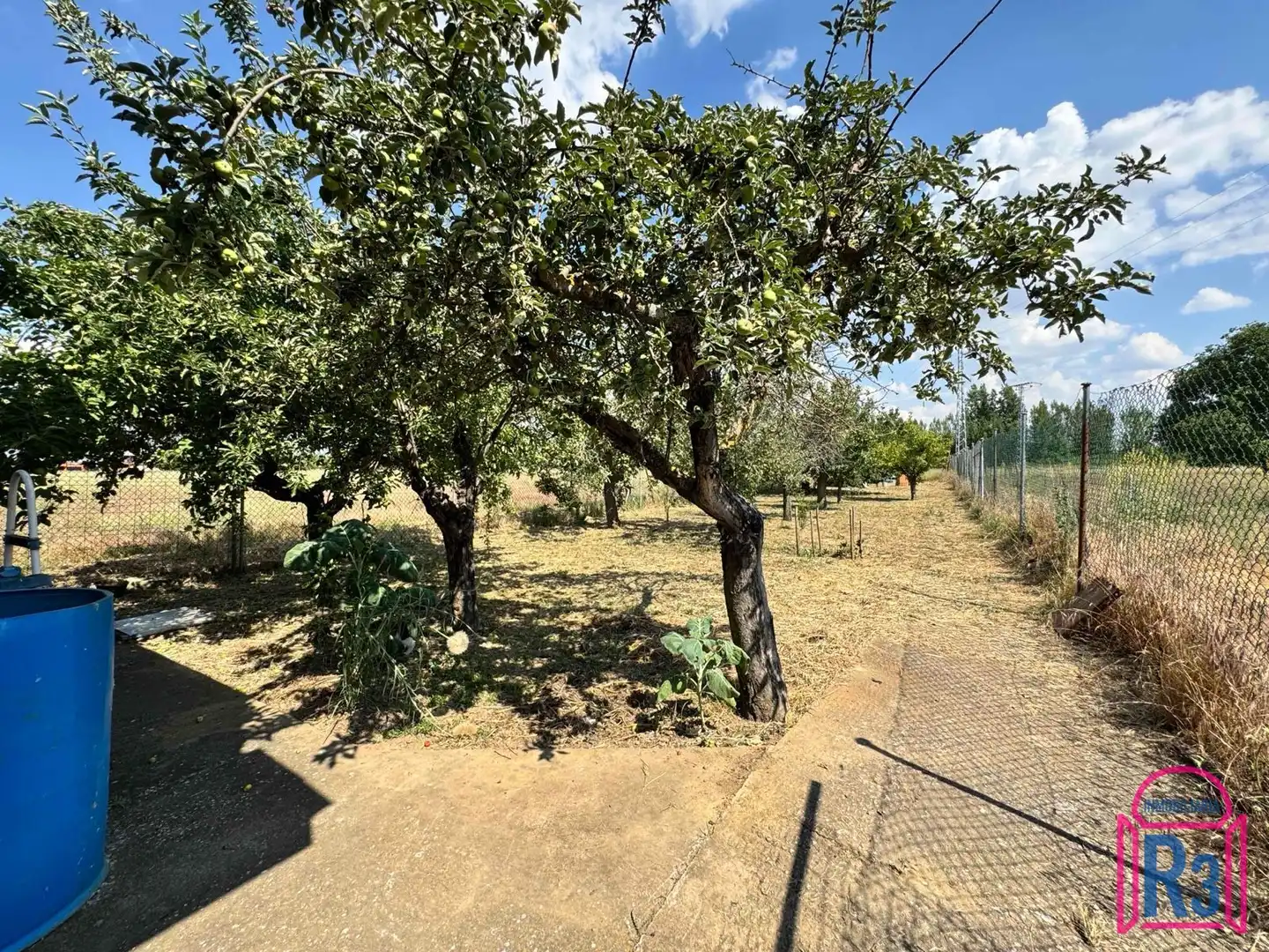 Casa o chalet en venta en Villasabariego con Calefacción, Jardín privado y Trastero