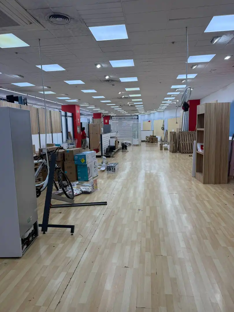 Local comercial en alquiler en Carrer Baricentro B-006a, imagen 9