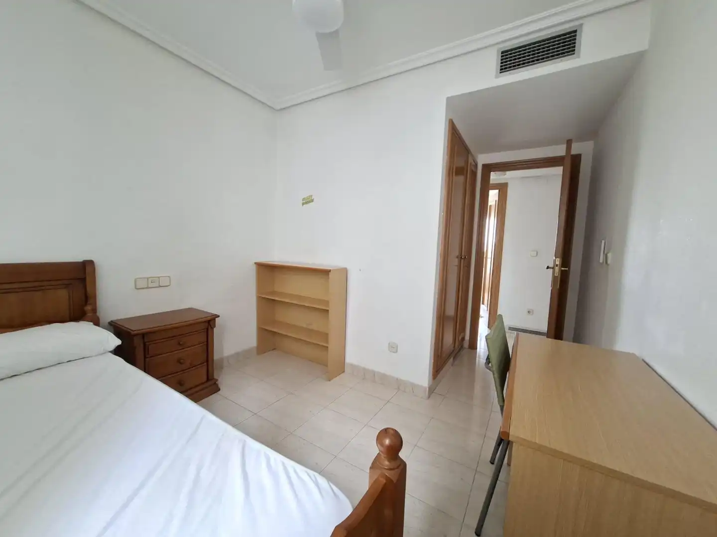 Habitación de Piso de alquiler en Murcia con Trastero, Amueblado y Balcón