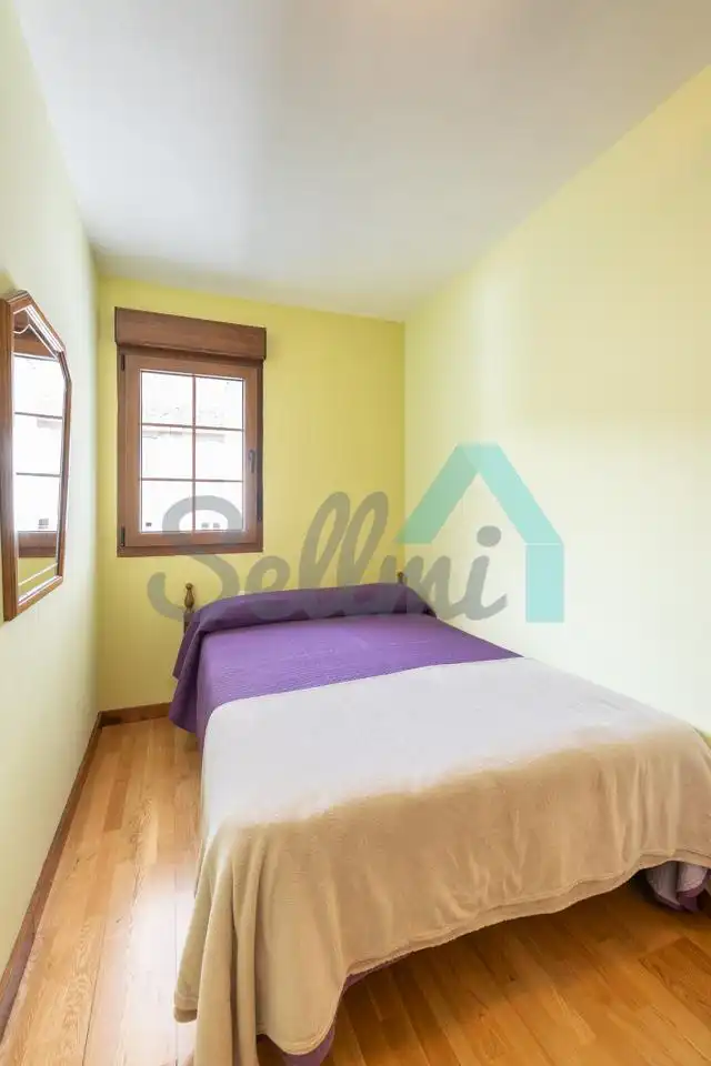 Habitación de Dúplex en venta en Boal con Parquet y Trastero