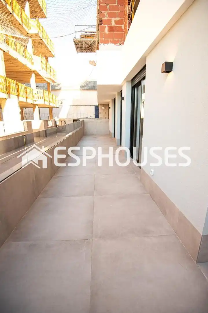 Vista exterior de Planta baja en venta en San Pedro del Pinatar con Aire acondicionado, Terraza y Trastero