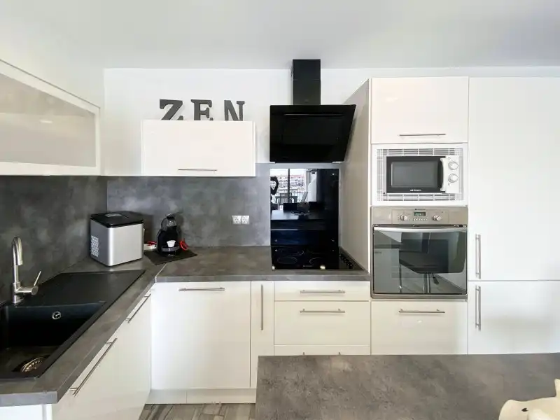 Flat for sale in Sant Maurici, imagen 6