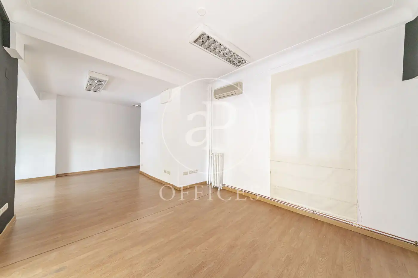 Office for rent in Madrid  with Air Conditioner