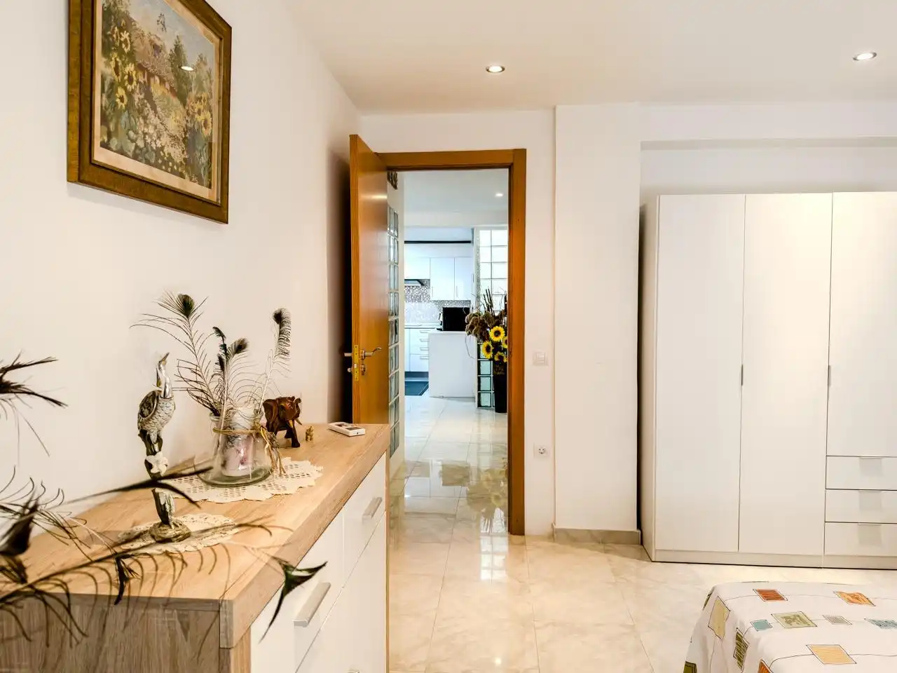 Flat for sale in Canals  with Air Conditioner and Balcony