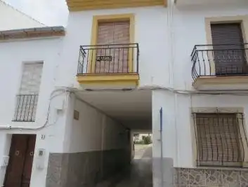 Vista exterior de Piso en venta en Arriate