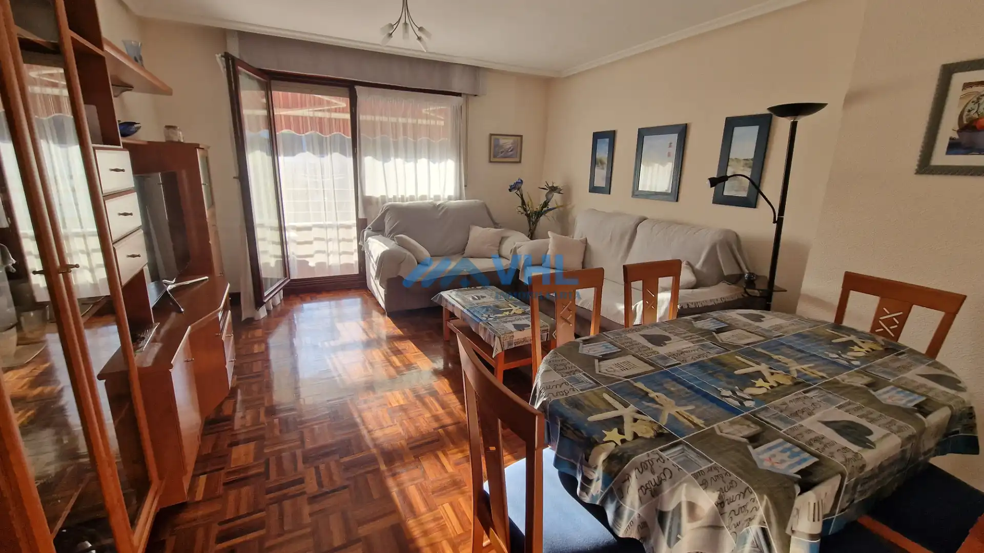 Flat for rent in Calle Leonardo Rucabado, Centro