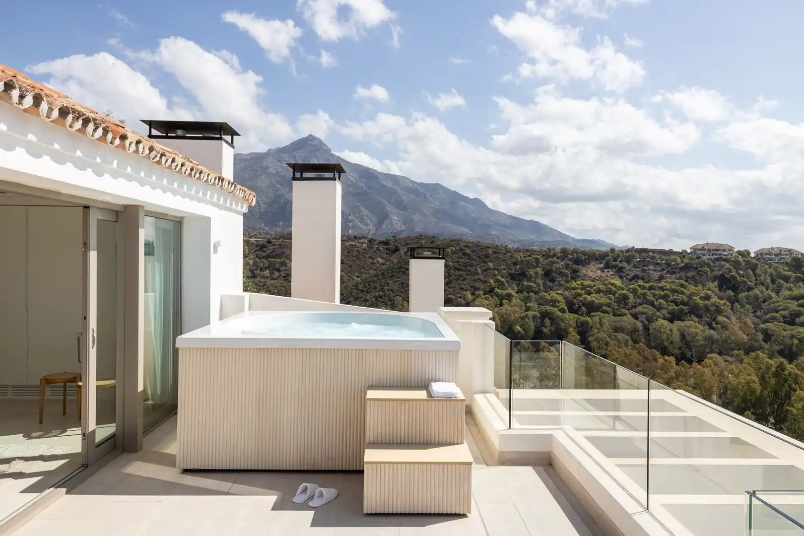 Terrasse von Dachboden zum Verkauf in Marbella mit Terrasse und Balkon