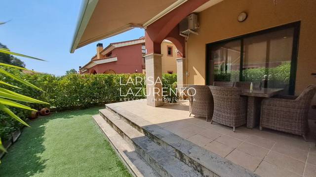 Casa-chalet en Venta en Mèlies en Bonmont Terres Noves