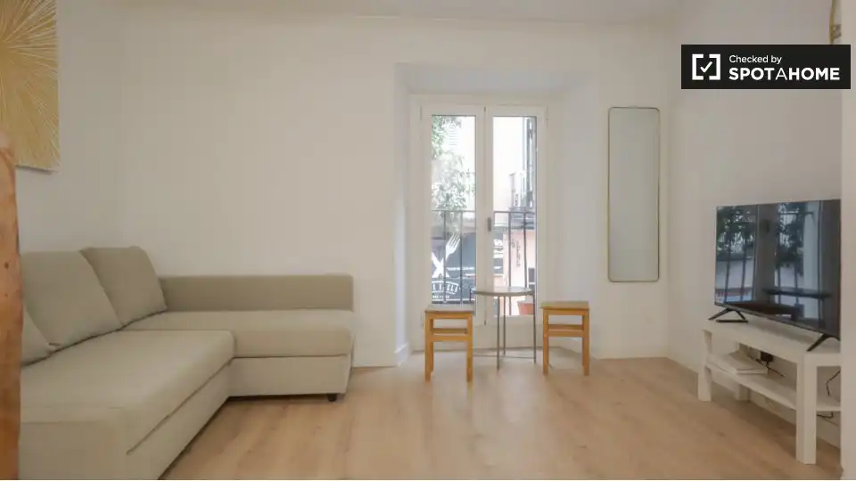 Piso con terraza en alquiler en Centro, imagen 2