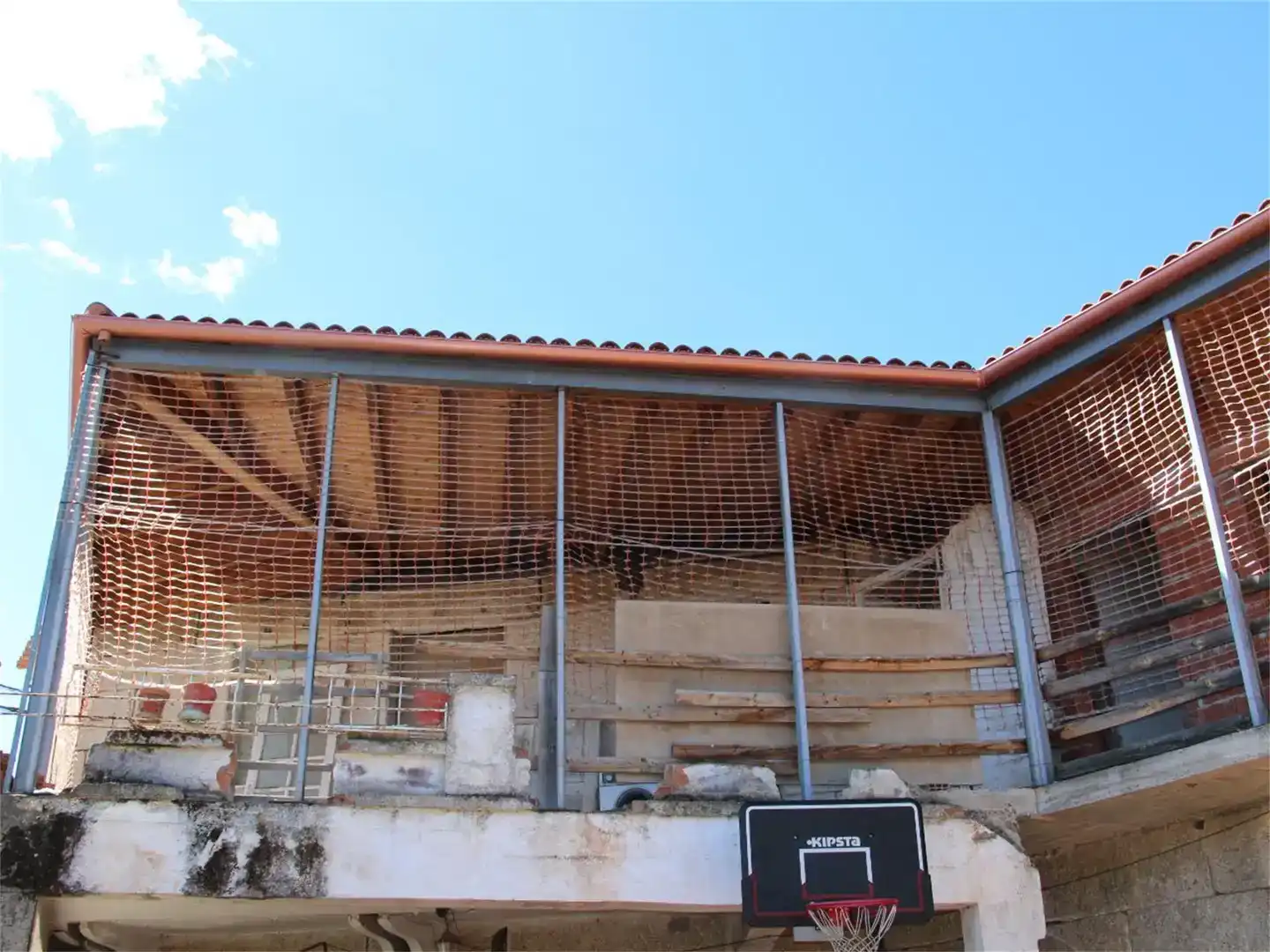 Vista exterior de Finca rústica en venda en Monterrei amb Jardí privat, Piscina i Balcó