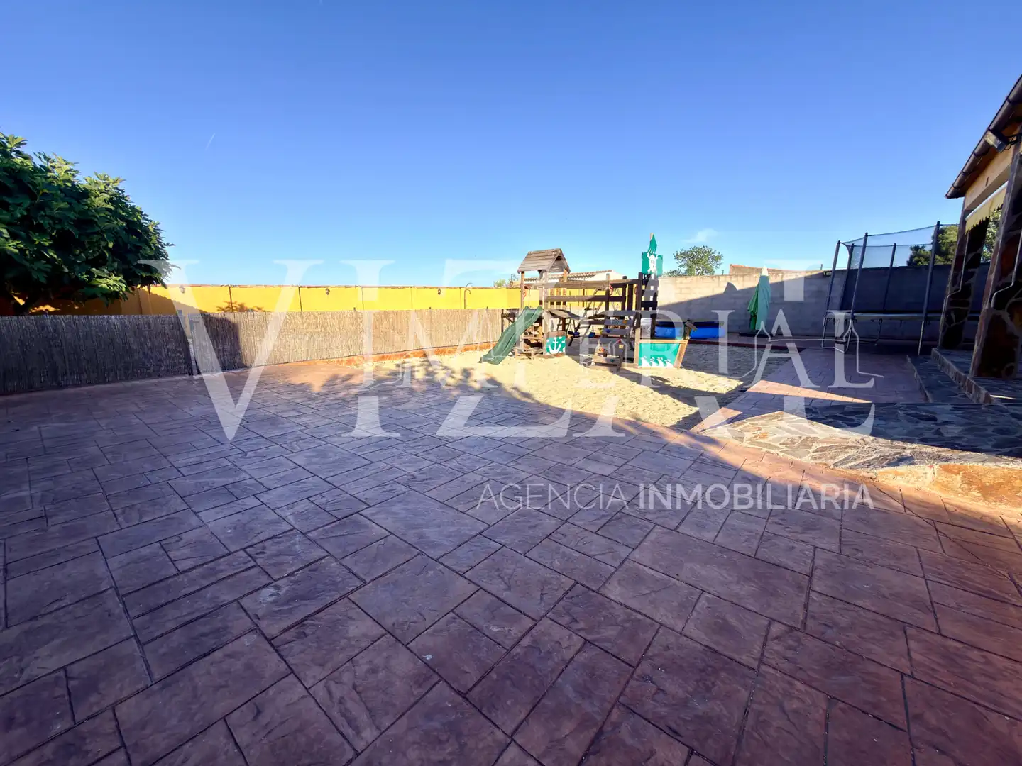 Terrasse von Haus oder Chalet zum Verkauf in El Viso de San Juan mit Klimaanlage, Heizung und Privatgarten