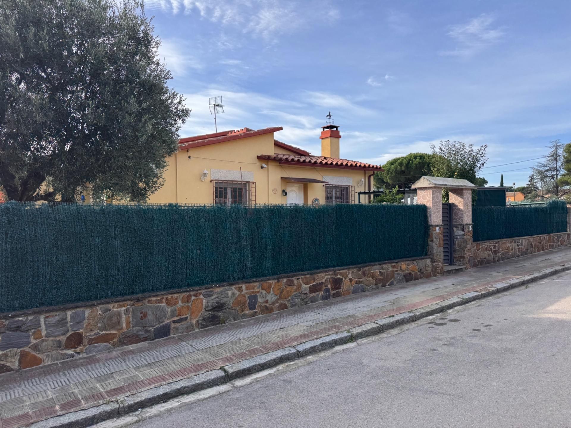 Vista exterior de Casa o xalet en venda en Sant Pere de Vilamajor amb Calefacció