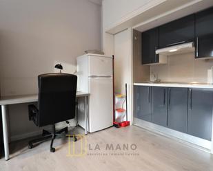 Study to rent in  Madrid Capital  with Air Conditioner and Heating