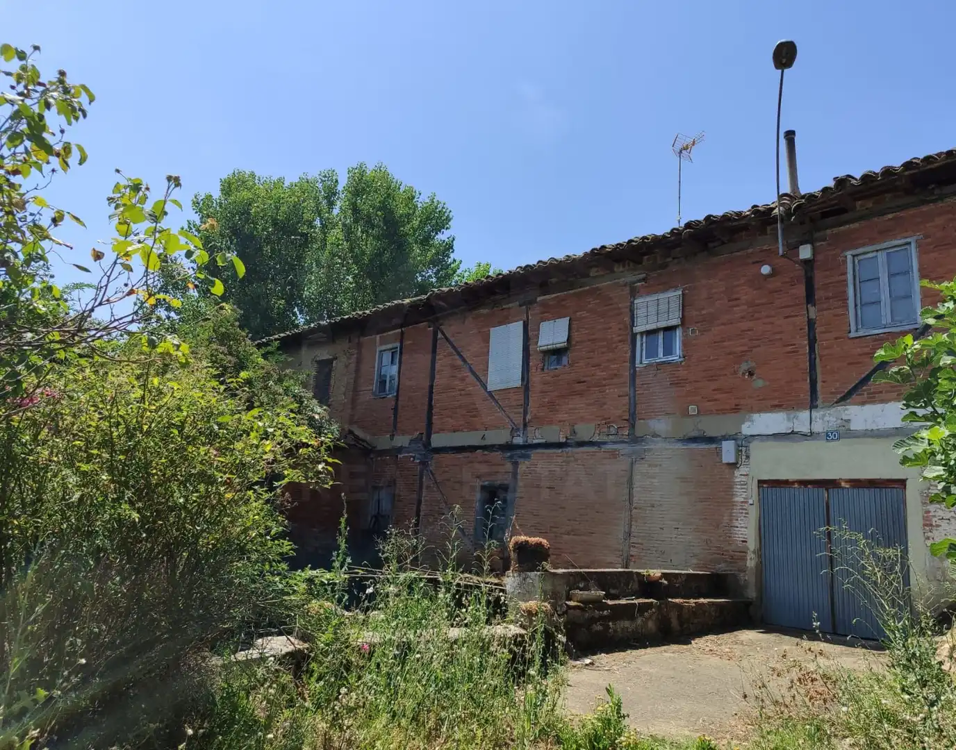 Vista exterior de Casa o xalet en venda en Villarejo de Órbigo amb Calefacció