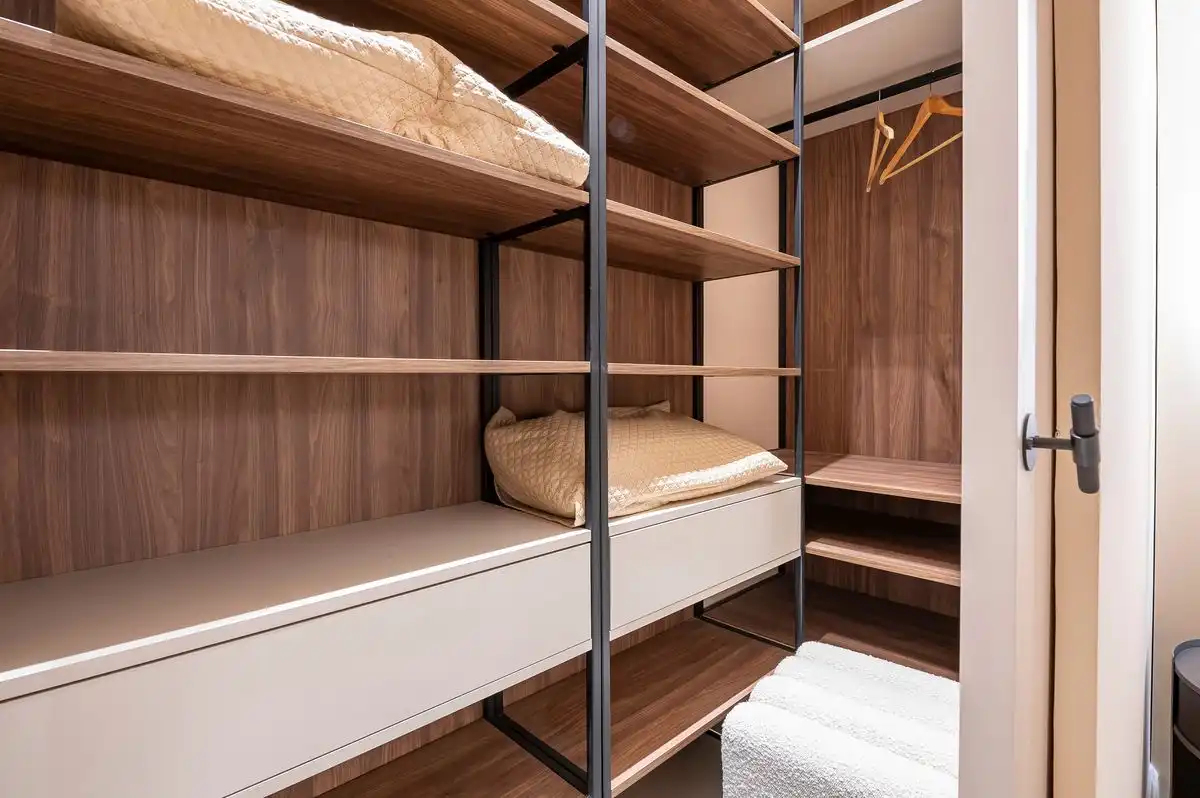 Schlafzimmer von Erdgeschoss zur Miete in Madrid mit Klimaanlage, Heizung und Terrasse
