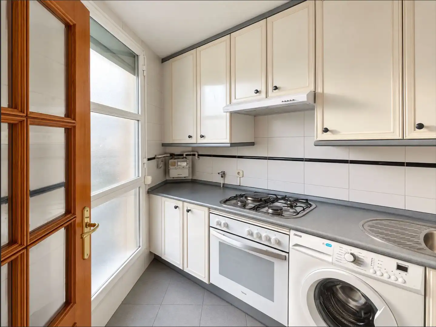 Küche von Wohnung zur Miete in  Madrid Capital