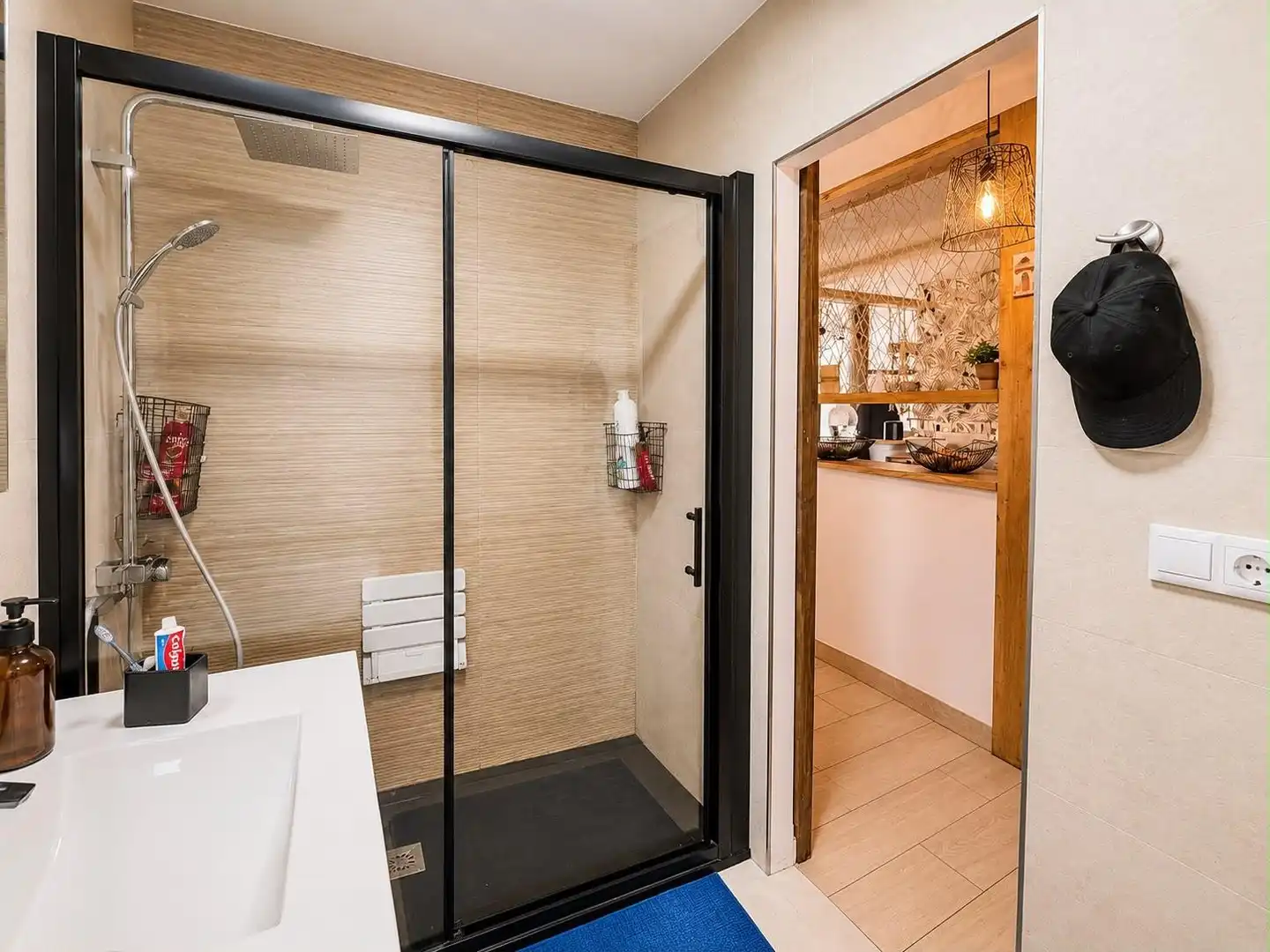 Baño de Piso en venta en Alicante / Alacant con Aire acondicionado, Calefacción y Terraza