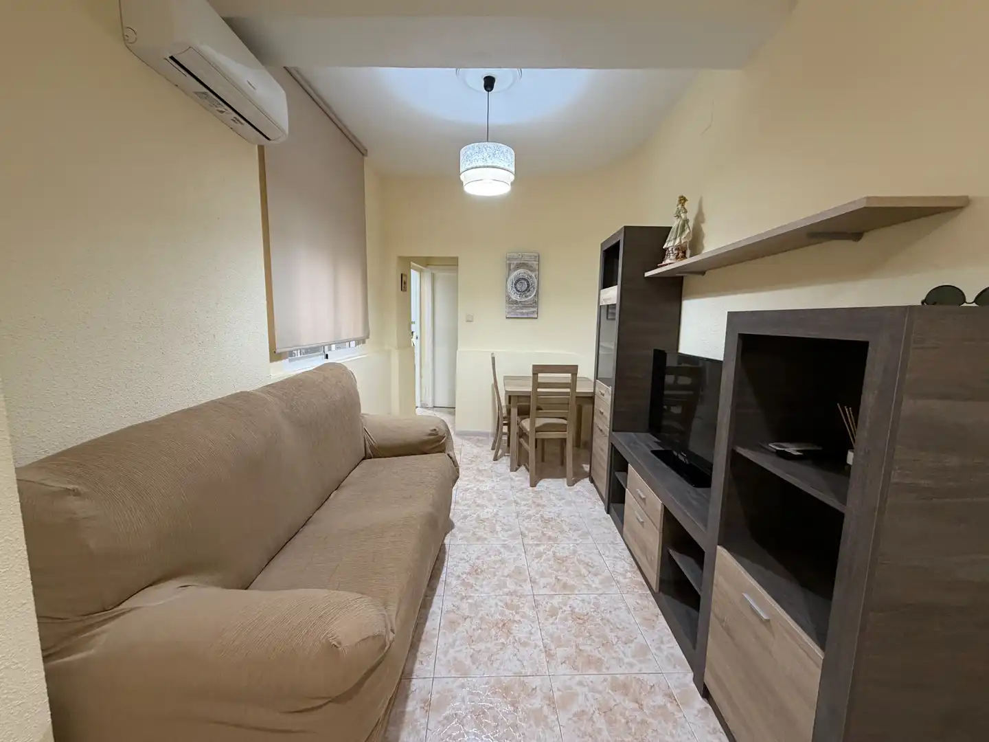 Sala d'estar de Pis en venda en Úbeda amb Aire condicionat i Moblat