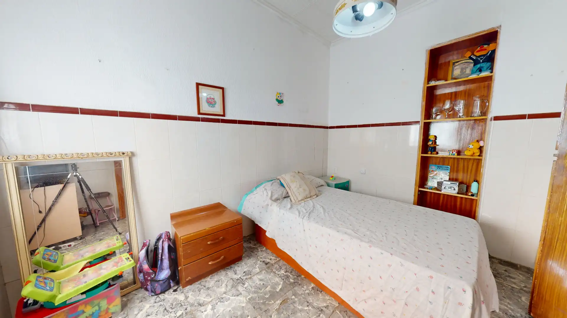 Habitación de Planta baja en venta en Elda