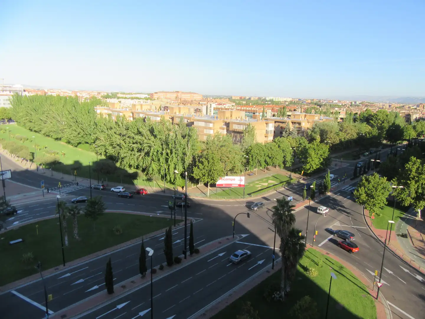 Vista exterior de Piso de alquiler en Zaragoza con Calefacción, Terraza y Trastero