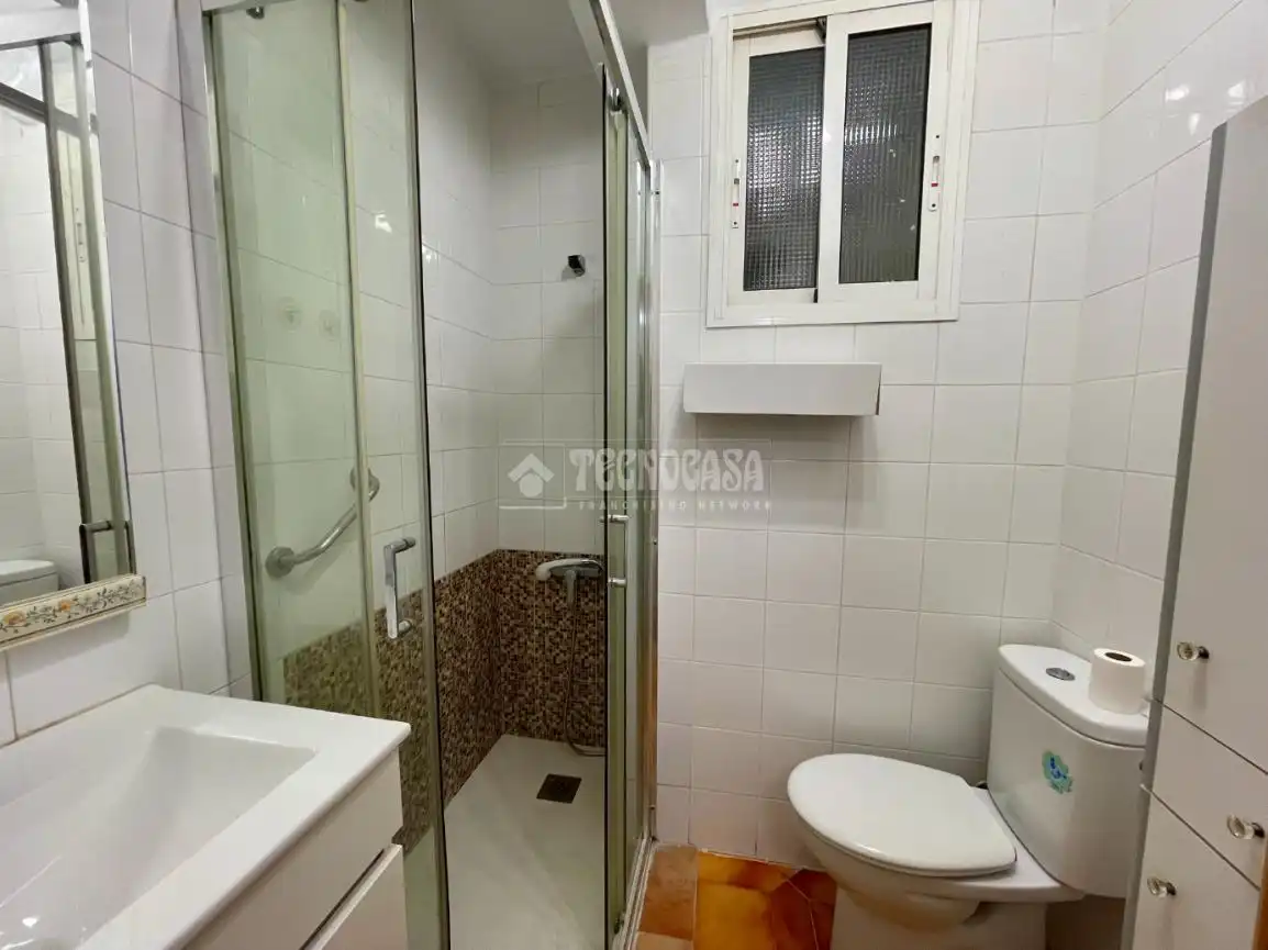 Baño de Piso en venta en Zaragoza con Terraza y Balcón