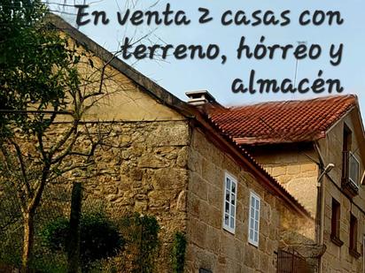 Vista exterior de Finca rústica en venda en Pontevedra Capital  amb Calefacció i Jardí privat