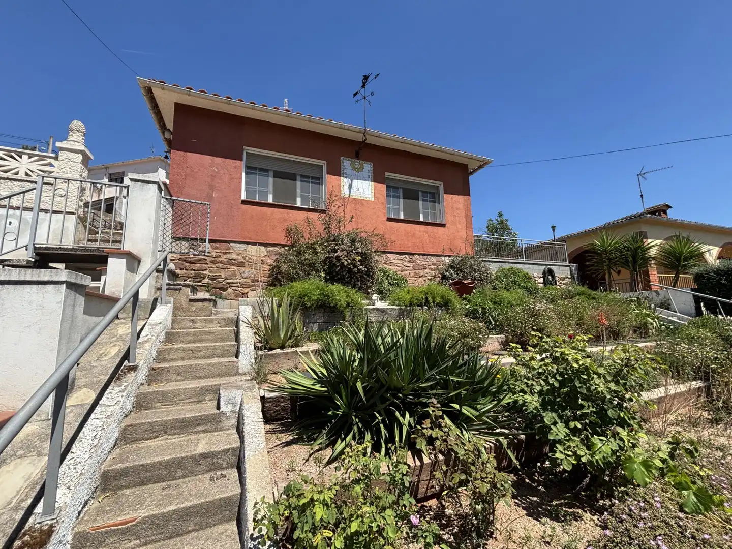 Exterior view of Houses for sale in Bigues i Riells del Fai  with Heating, Private garden and Terrace