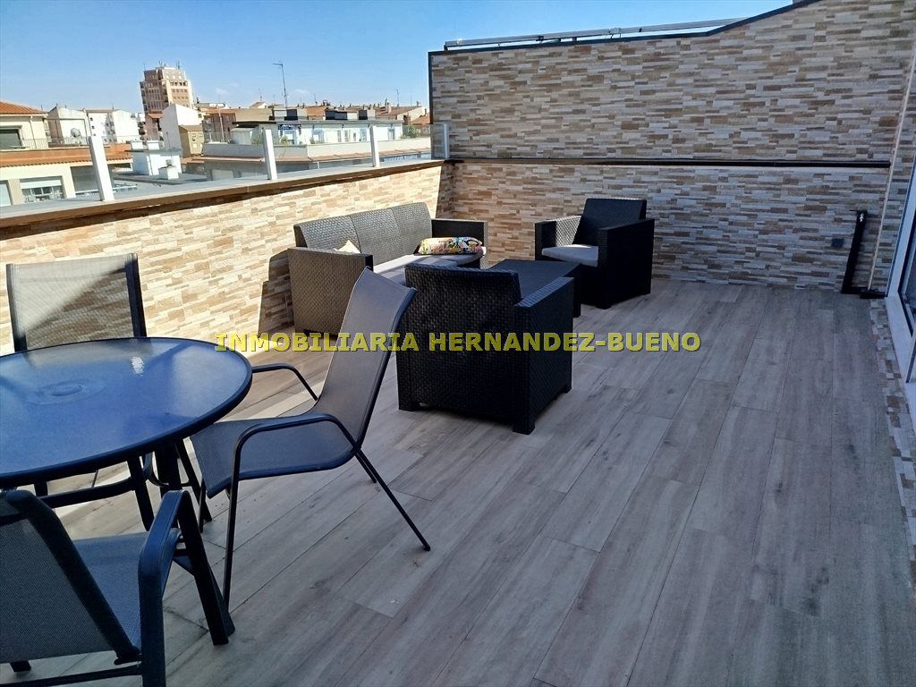 Terrassa de Àtic en venda en Salamanca Capital amb Calefacció, Terrassa i Moblat