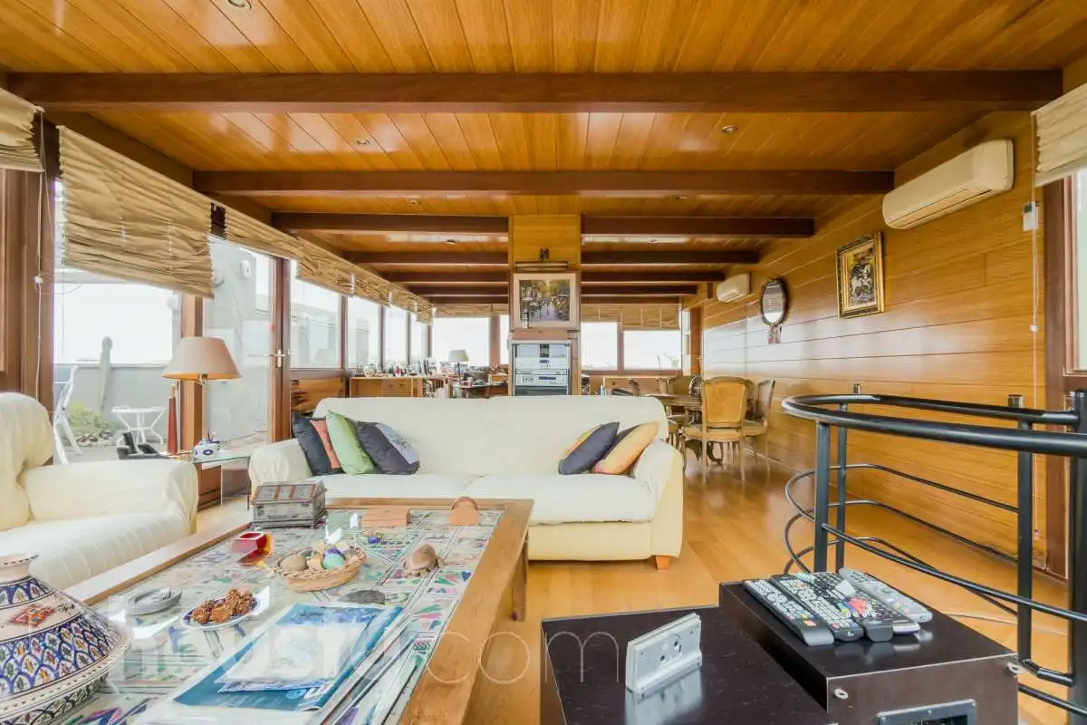 Sala de estar de Piso en venta en Barcelona con Aire acondicionado, Calefacción y Jardín privado