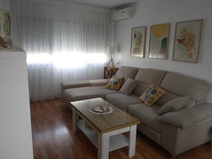 Sala d'estar de Pis en venda en Badajoz Capital amb Aire condicionat i Calefacció