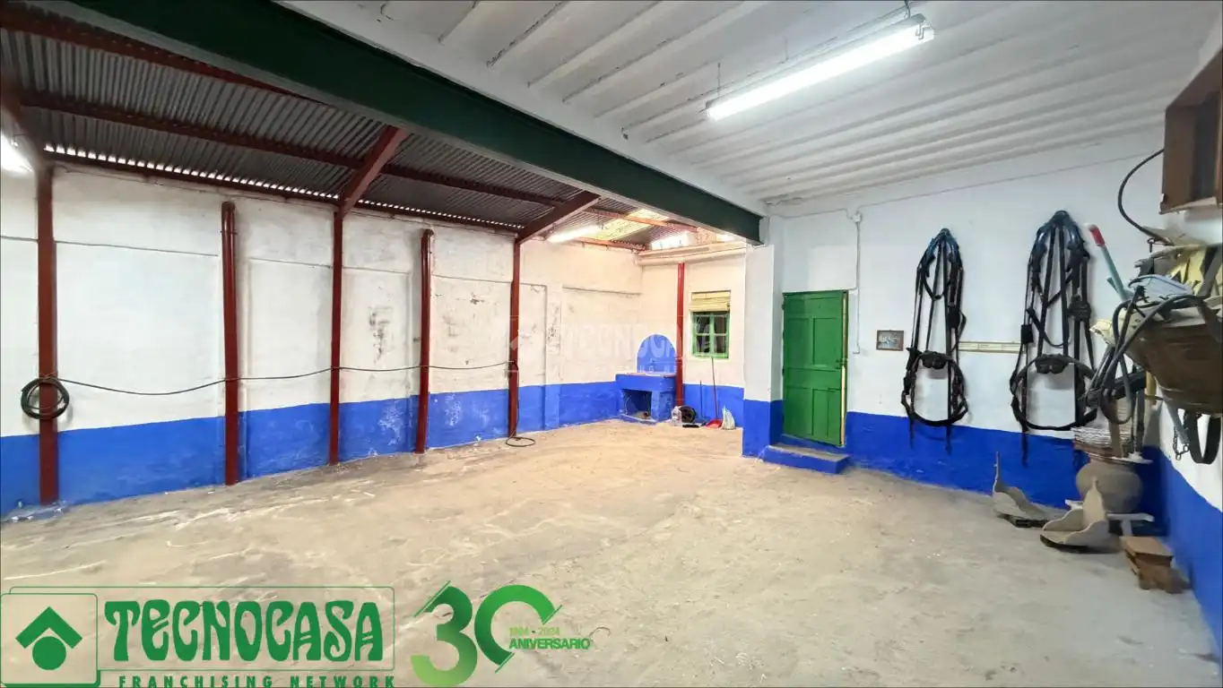 Casa adosada en venta en Alcázar de San Juan con Jardín privado y Balcón