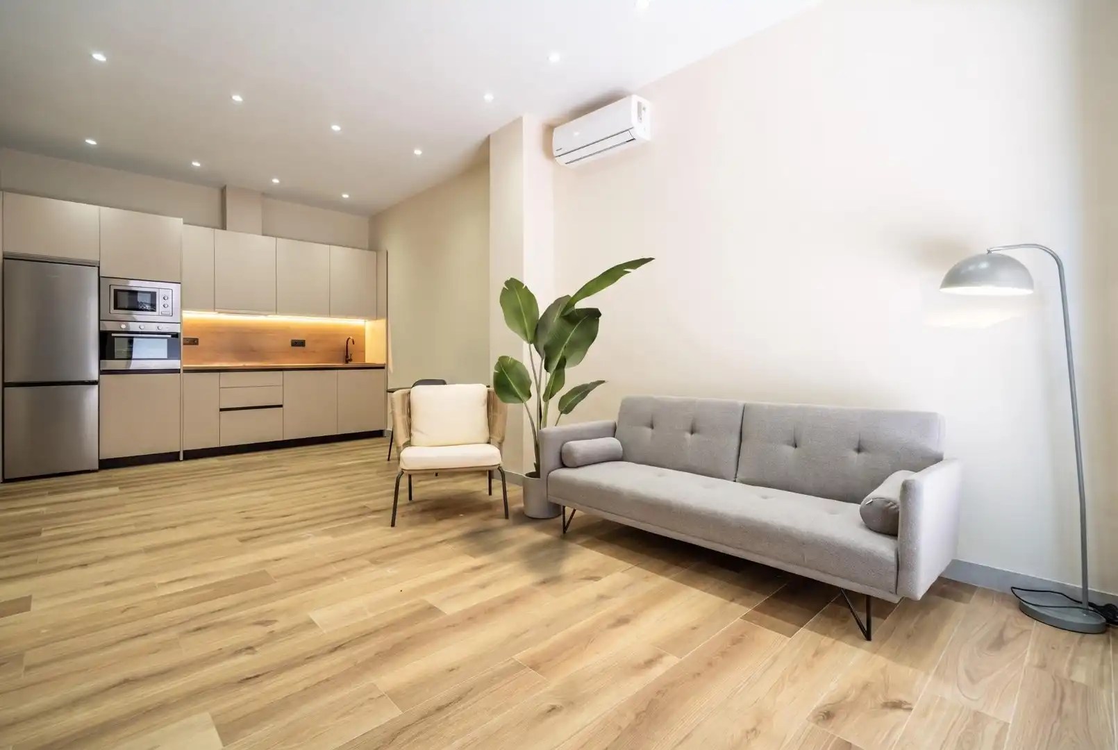 Sala de estar de Piso en venta en Granada con Aire acondicionado, Calefacción y Parquet