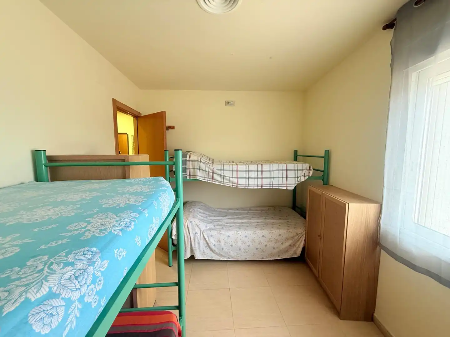 Habitación de Planta baja en venta en Camarles con Aire acondicionado y Calefacción