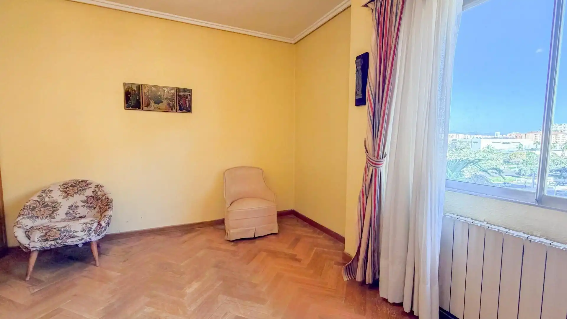 Wohnzimmer von Wohnung zum Verkauf in Valencia mit Klimaanlage, Heizung und Parkett
