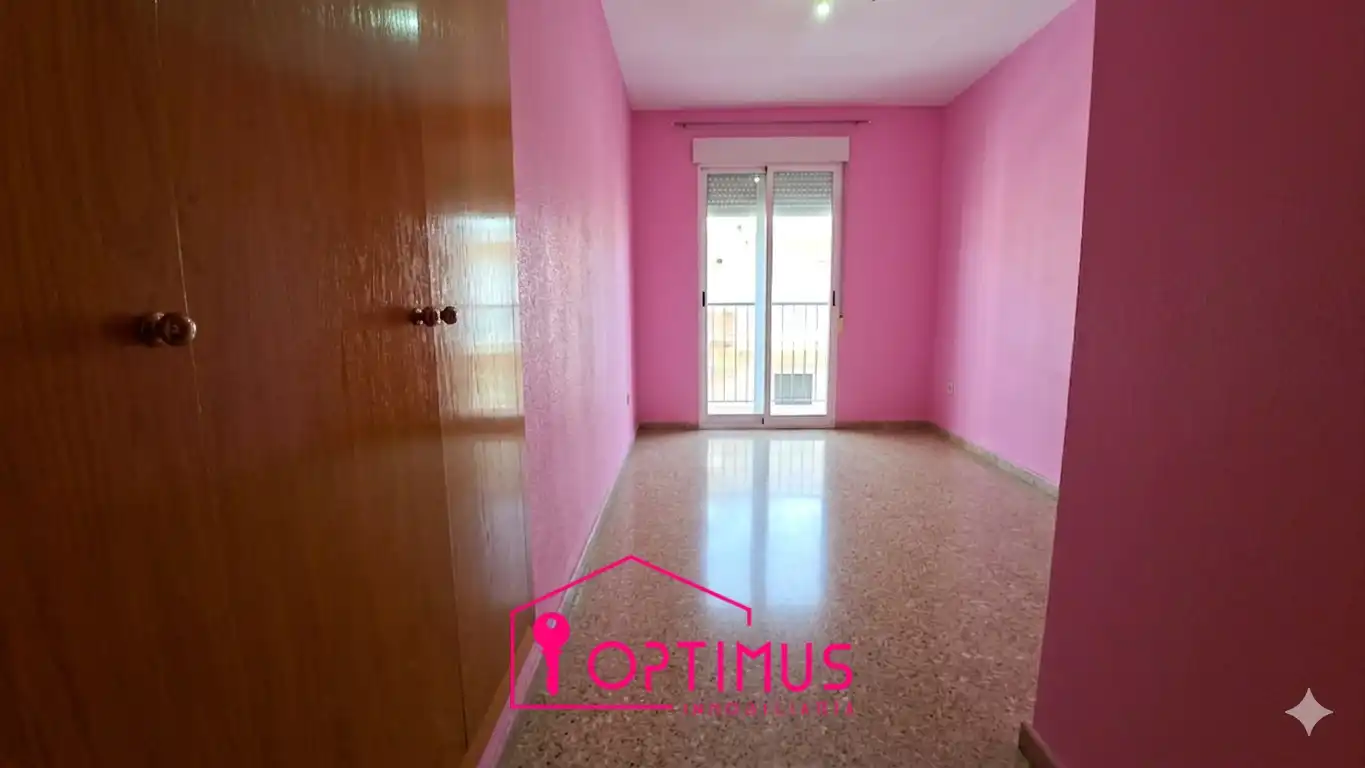 Habitación de Piso en venta en Turís con Aire acondicionado, Terraza y Balcón