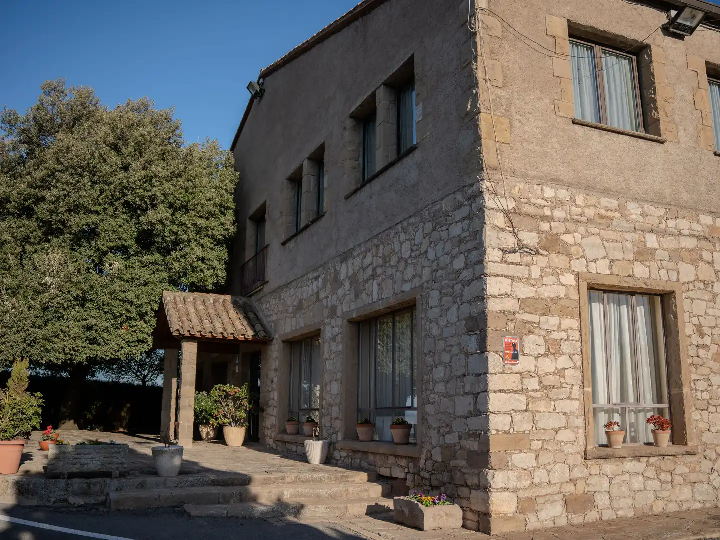 Vista exterior de Local en venda en Calders amb Terrassa i Moblat