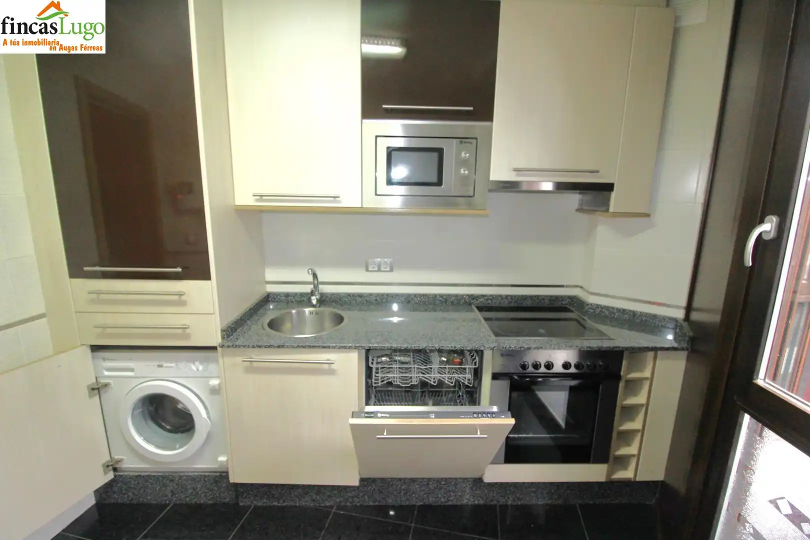 Apartamento con ascensor en venta en Centro - Recinto Amurallado, imagen 4
