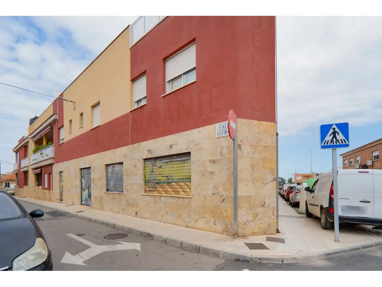 Local commercial à vendre à Calle LUCHANA