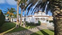 Vista exterior de Casa o xalet en venda en Mont-roig del Camp amb Aire condicionat, Calefacció i Jardí privat