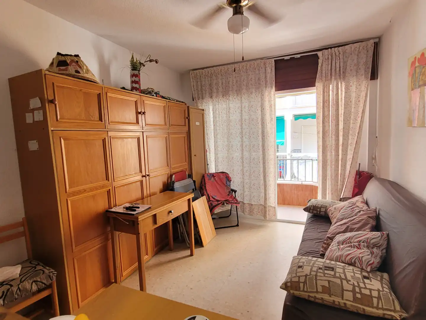 Sala de estar de Estudio en venta en Torrenueva Costa con Amueblado y Balcón