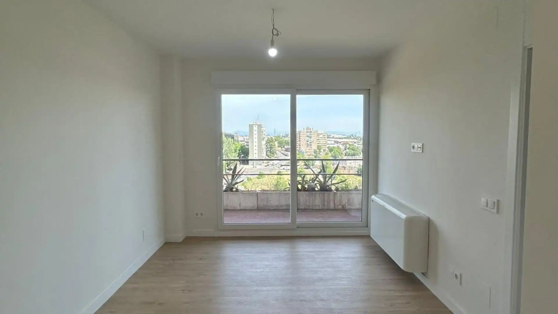 Habitación de Piso de alquiler en Madrid con Calefacción, Jardín privado y Terraza