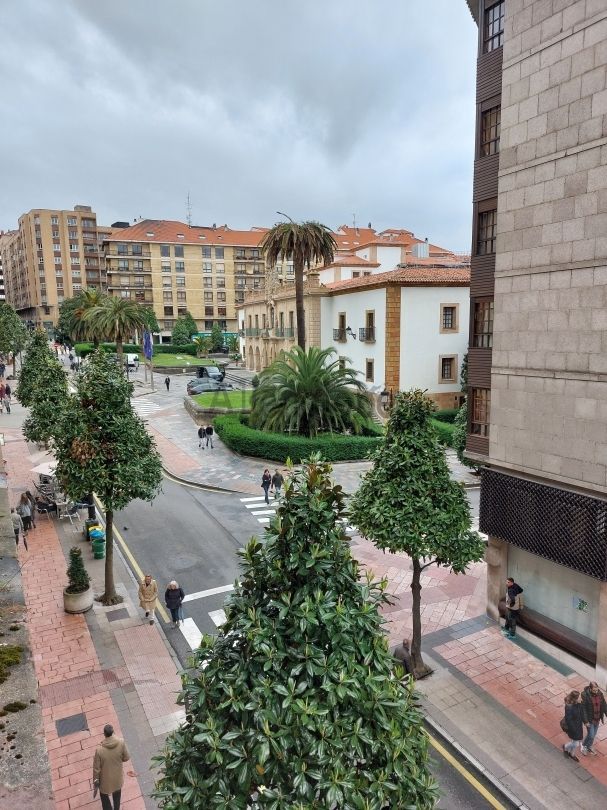 Exterior view of Flat to rent in Oviedo   with Heating