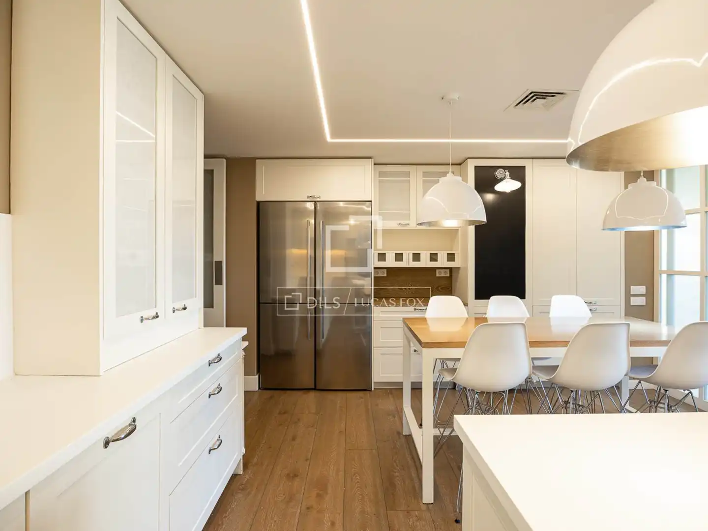 Küche von Wohnung zum Verkauf in Barcelona mit Klimaanlage, Heizung und Parkett