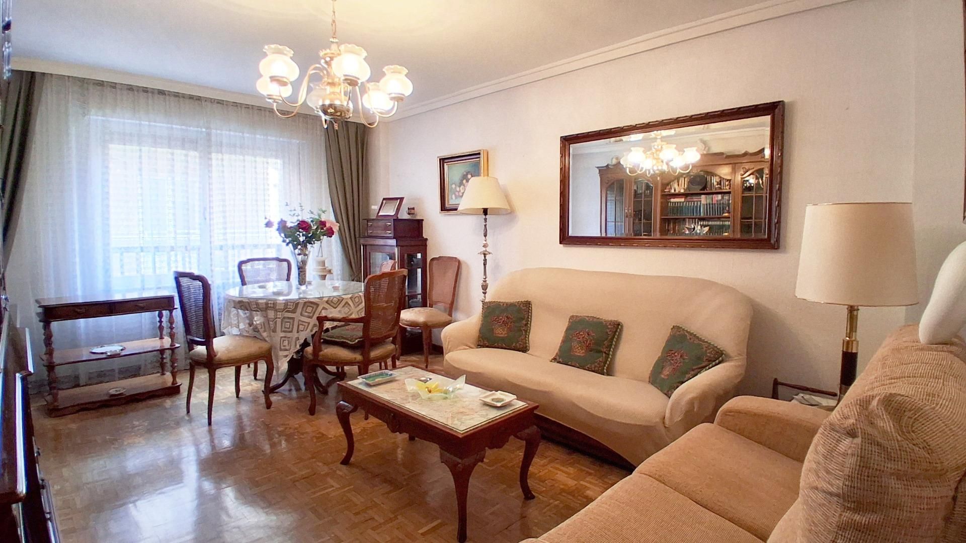 Flat for sale in Carmelitas